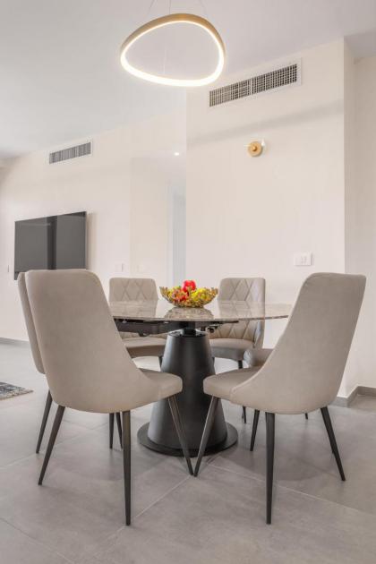 Dreamy 3 Bedroom In Best Location Parking - image 20