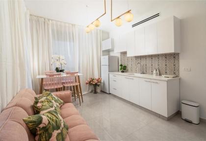 Machane Yehuda Apartments - image 19