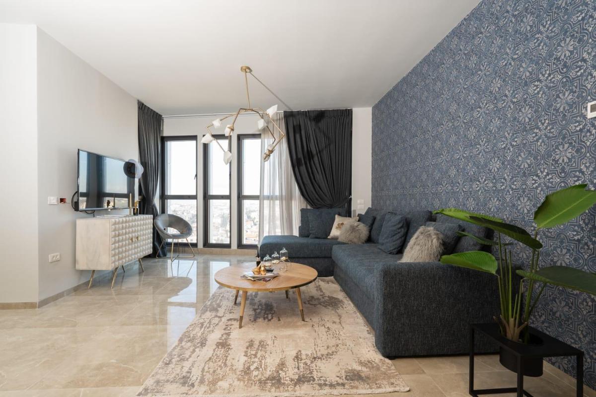 Luxury Apartament in Jtower 4brd - main image