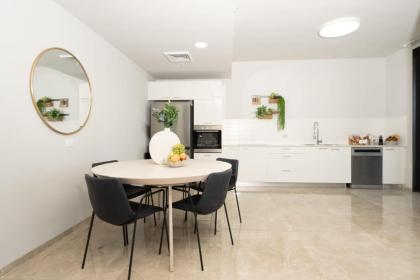 Luxury Apartament in Jtower 4brd - image 10