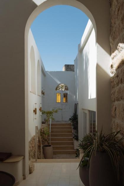 Khan Ein Karem Boutique Hotel - image 8