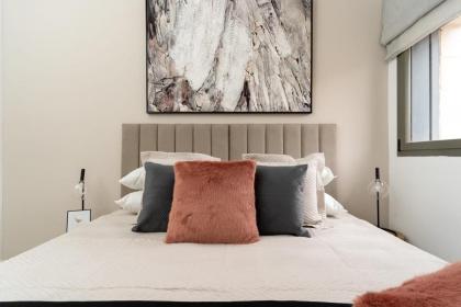 Amazing 3 bedroom Parking in Machane Yehuda Market - image 30