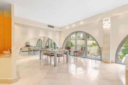 David Citadel Hotel Private Luxury Suites - image 5