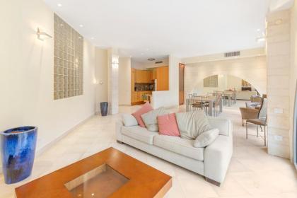 David Citadel Hotel Private Luxury Suites - image 6