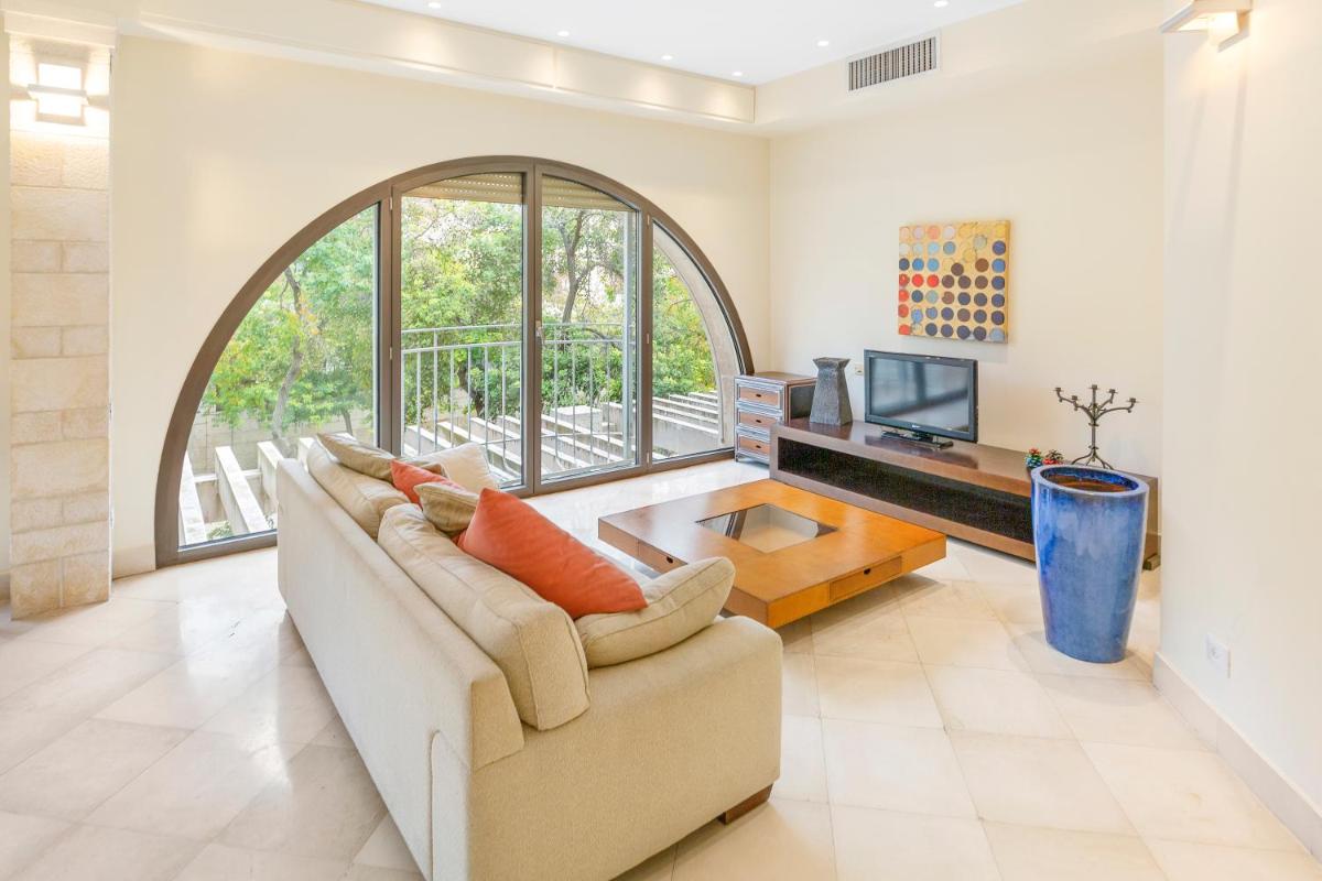 David Citadel Hotel Private Luxury Suites - image 7