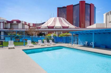 Travelodge by Wyndham Las Vegas - image 16
