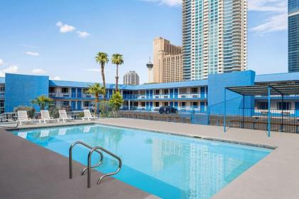 Travelodge by Wyndham Las Vegas - image 17