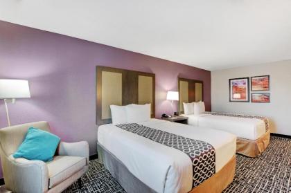 La Quinta Inn & Suites by Wyndham Las Vegas Nellis - image 6
