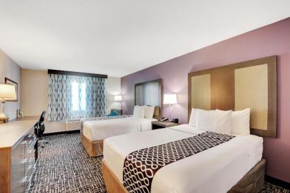 La Quinta Inn & Suites by Wyndham Las Vegas Nellis - image 8