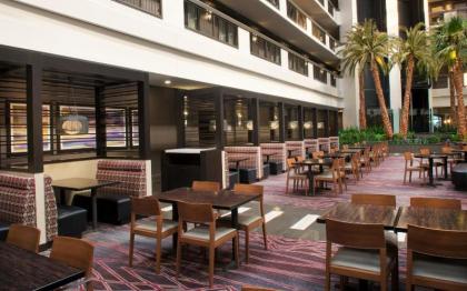 Embassy Suites by Hilton Las Vegas - image 12