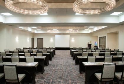 Embassy Suites by Hilton Las Vegas - image 6
