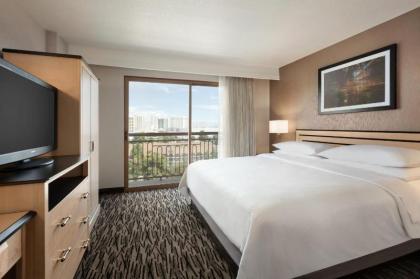 Embassy Suites by Hilton Convention Center Las Vegas - image 17