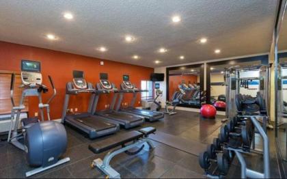 Hampton Inn By Hilton Las Vegas-Tropicana - image 12