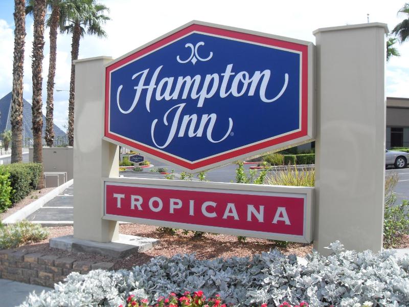 Hampton Inn By Hilton Las Vegas-Tropicana - image 2