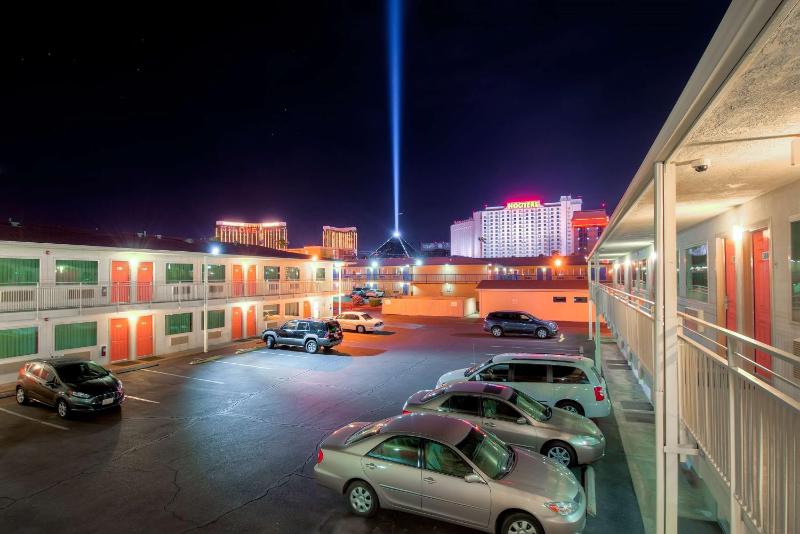 Motel 6-Las Vegas NV - Tropicana - main image