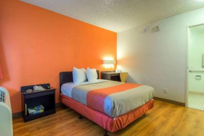 Motel 6-Las Vegas NV - Tropicana - image 10