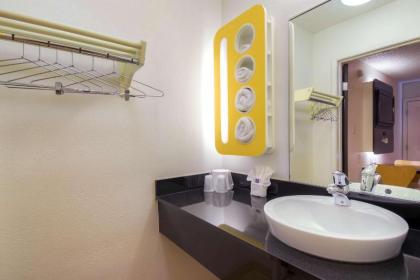 Motel 6-Las Vegas NV - Tropicana - image 14