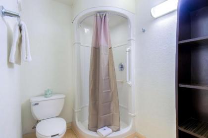 Motel 6-Las Vegas NV - Tropicana - image 16
