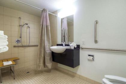 Motel 6-Las Vegas NV - Tropicana - image 17