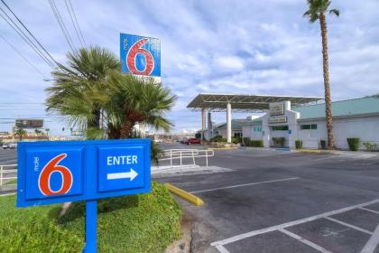 Motel 6-Las Vegas NV - Tropicana - image 2