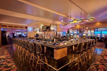 Four Queens Hotel And Casino - image 12