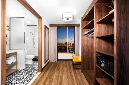 El Cortez Hotel & Casino Adults Over 21 Only - image 10