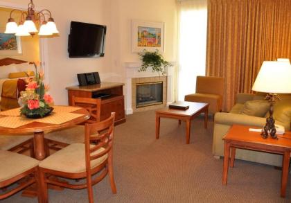 Club de Soleil All-Suite Resort - image 11