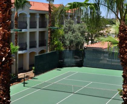 Club de Soleil All-Suite Resort - image 12