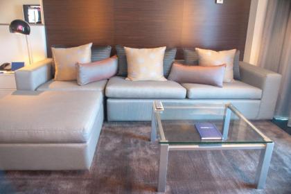 Palms Place Hotel and Spa - image 10