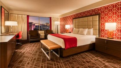 Horseshoe Las Vegas - image 12
