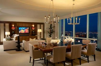 Trump International Hotel Las Vegas - image 8