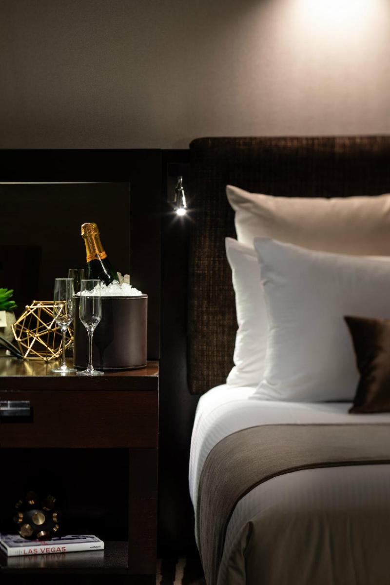 Red Rock Casino Resort Spa - image 5