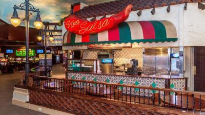 Boulder Station Hotel And Casino - image 9