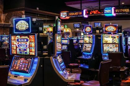 Fiesta Rancho Hotel And Casino - image 8