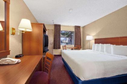 Days Inn by Wyndham Las Vegas Wild Wild West Gambling Hall - image 12