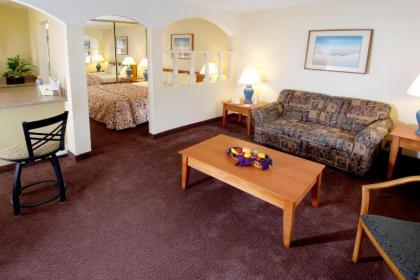 Mardi Gras Hotel & Casino - image 6