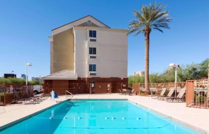 Sonesta Simply Suites Las Vegas Convention Center - image 11