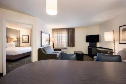 Sonesta Simply Suites Las Vegas Convention Center - image 15