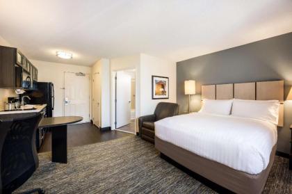 Sonesta Simply Suites Las Vegas Convention Center - image 18