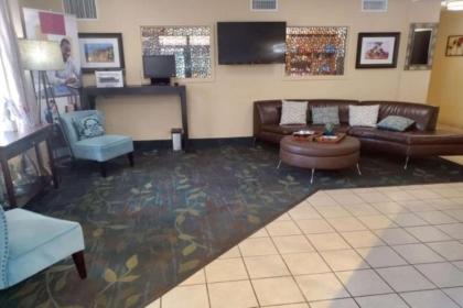 Sonesta Simply Suites Las Vegas Convention Center - image 3