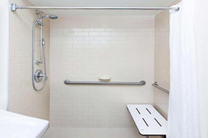 Sonesta Simply Suites Las Vegas Convention Center - image 6