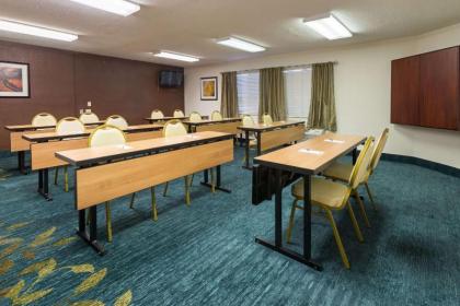 Sonesta Simply Suites Las Vegas Convention Center - image 7