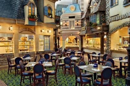 Paris Las Vegas - image 7