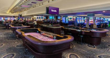 Harrah's Las Vegas Hotel - image 7