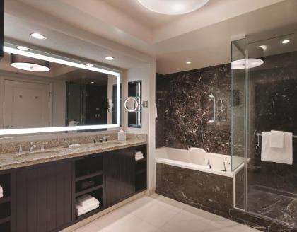 Delano Las Vegas At Mandalay Bay - image 2