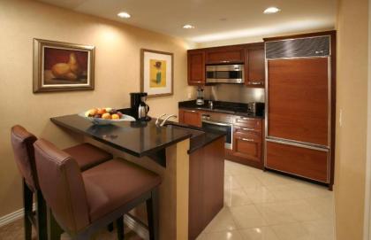 The Signature at MGM Grand - All Suites - image 11