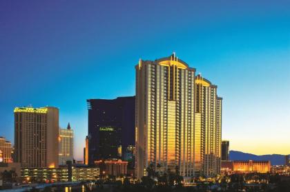 The Signature at MGM Grand - All Suites - image 17