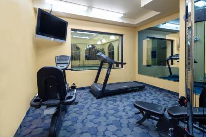 Baymont by Wyndham Las Vegas South Strip - image 17