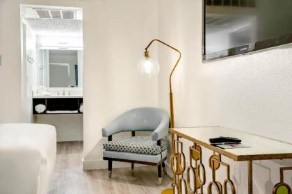 Downtowner Boutique Hotel - image 15