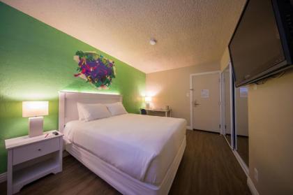 Downtowner Boutique Hotel - image 2